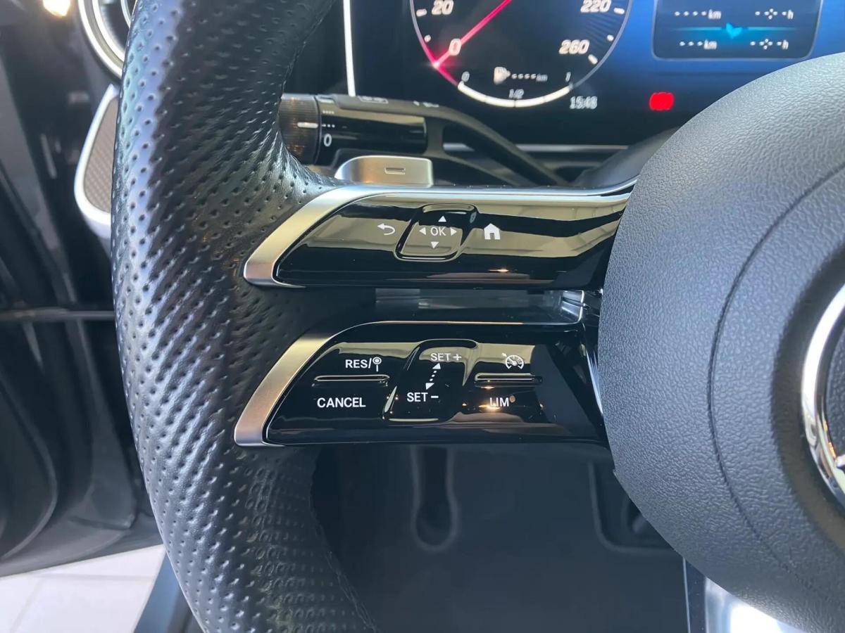 mercedes-benz-classe-c-2023-hibrido-a-gasolina-1496cc