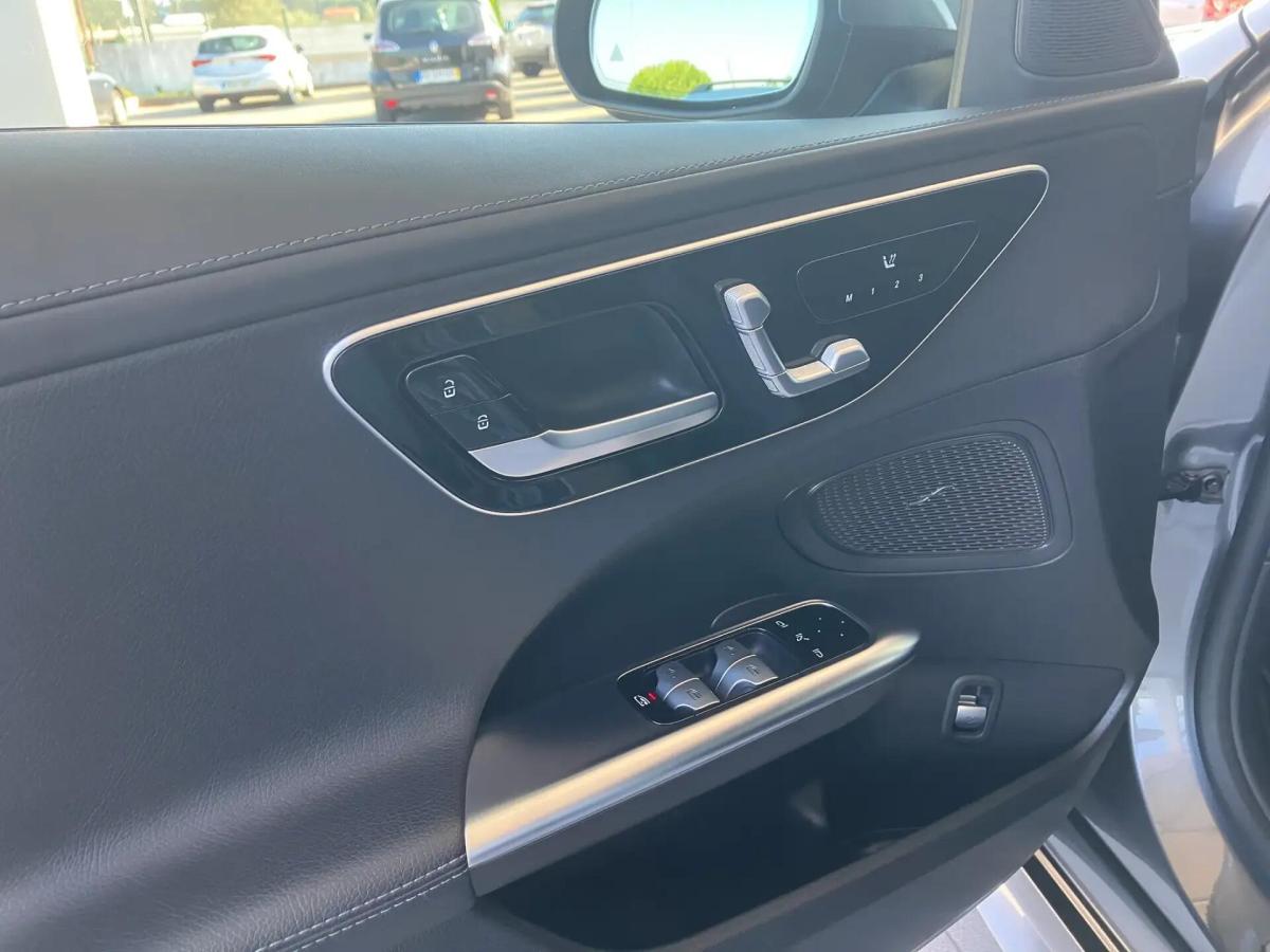 mercedes-benz-classe-c-2023-hibrido-a-gasolina-1496cc