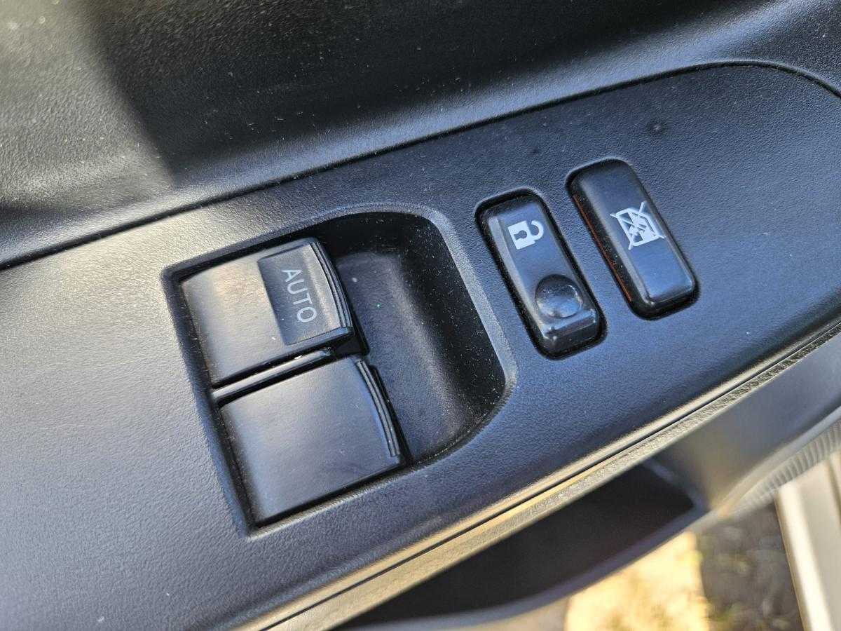 toyota-yaris-2016-gasolina-998cc