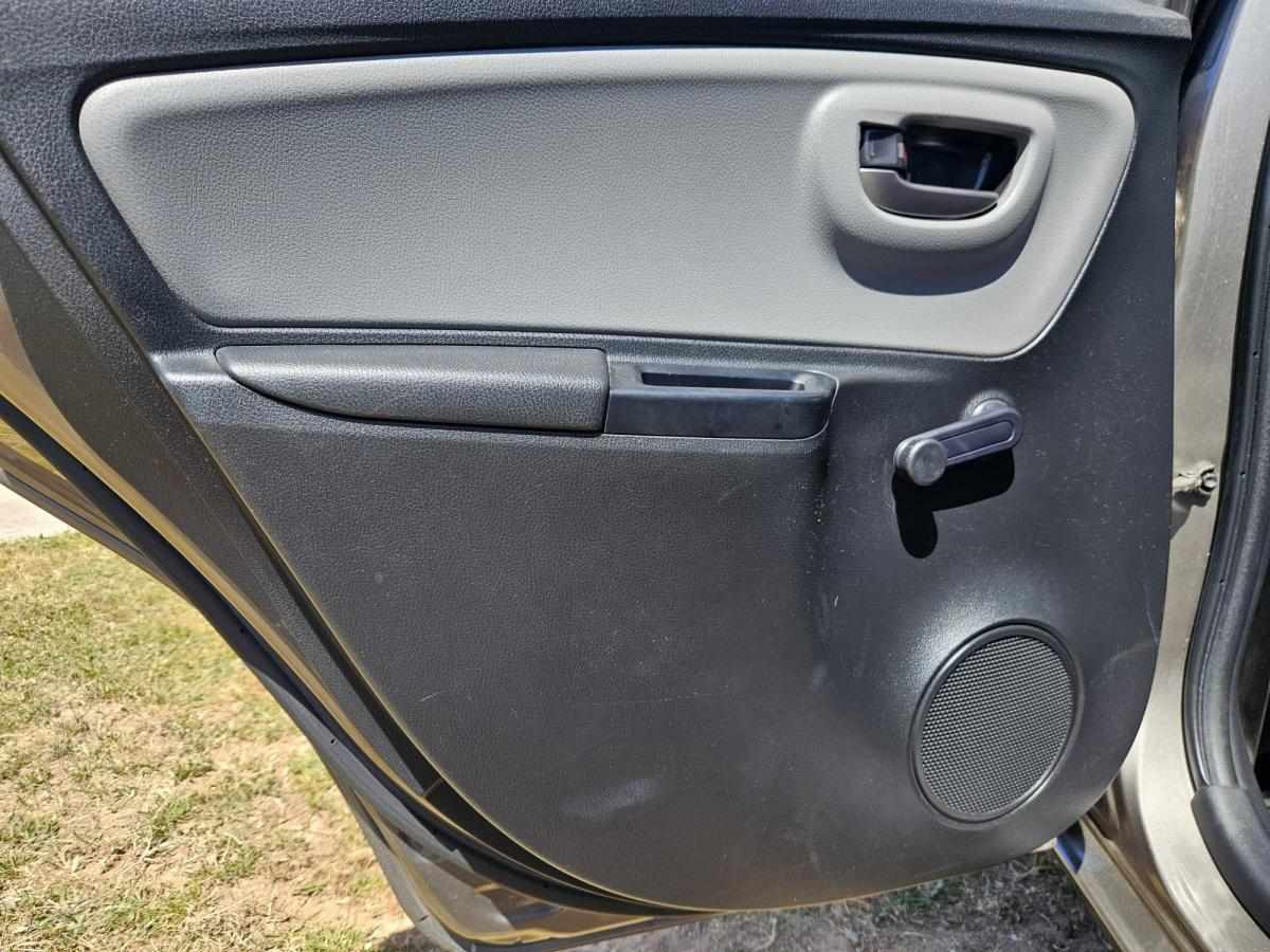 toyota-yaris-2016-gasolina-998cc