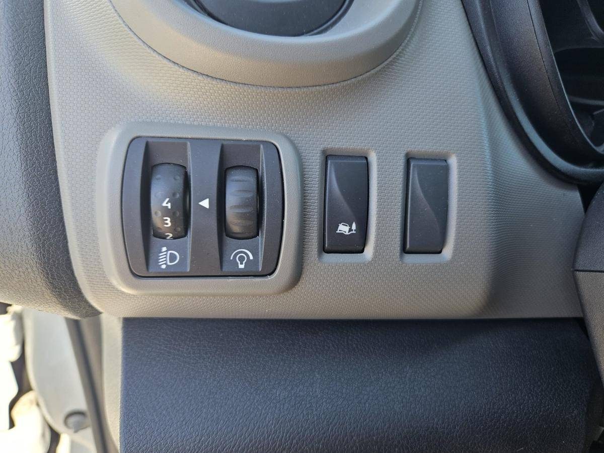 renault-trafic-2019-diesel-1598cc