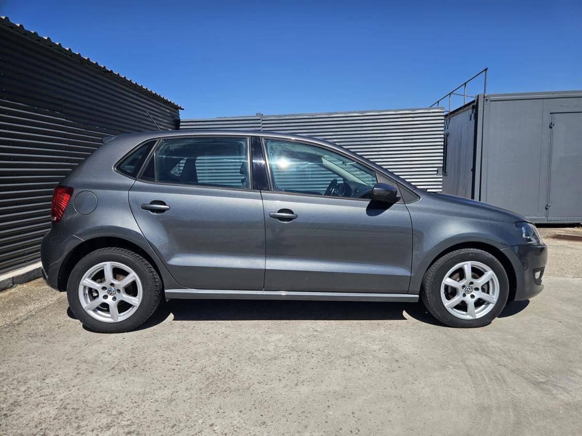 volkswagen-polo-2010-diesel-1598cc