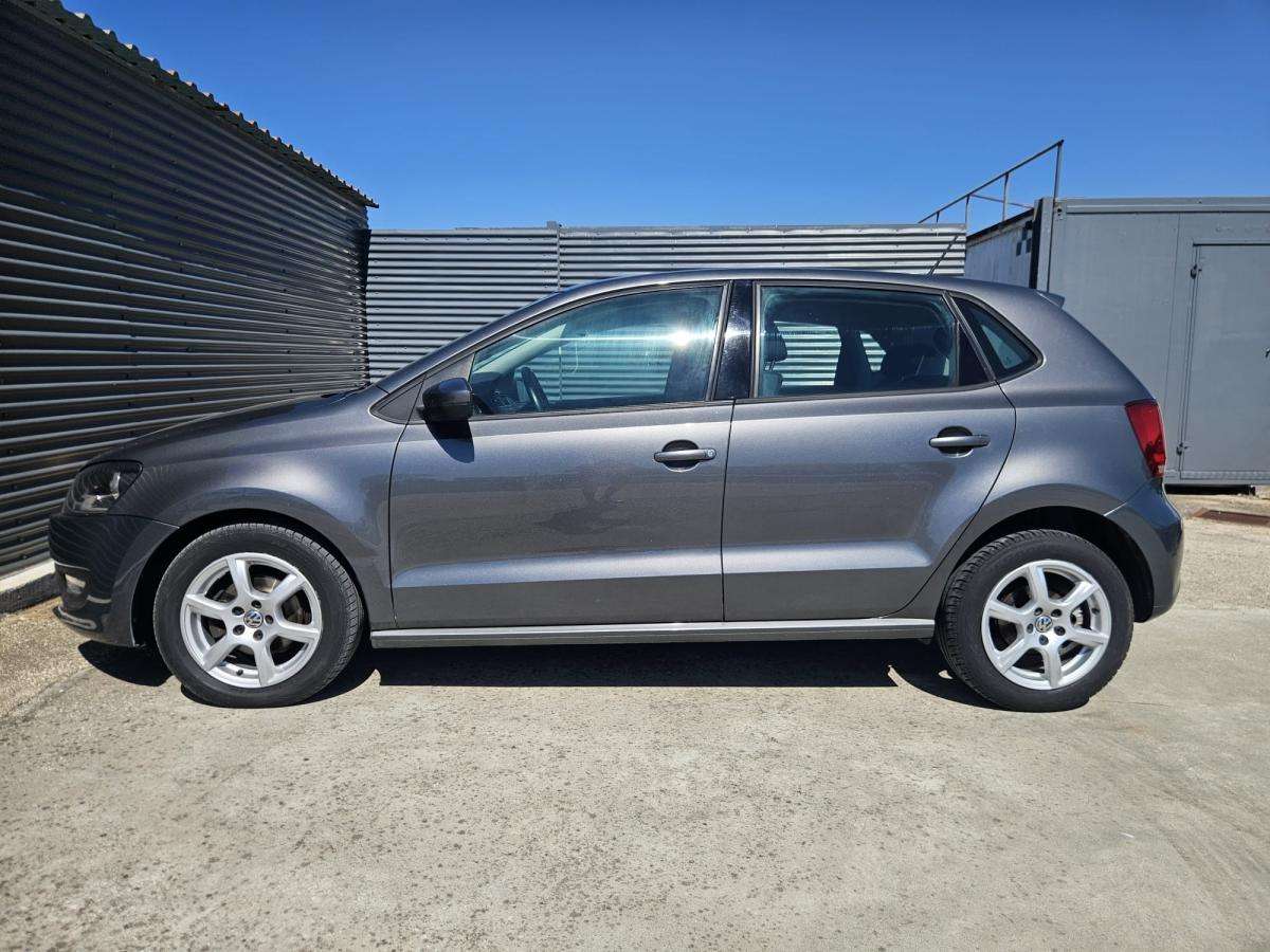 volkswagen-polo-2010-diesel-1598cc