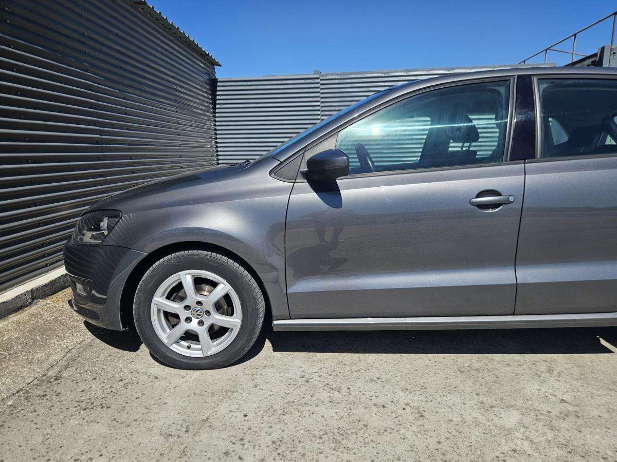 volkswagen-polo-2010-diesel-1598cc