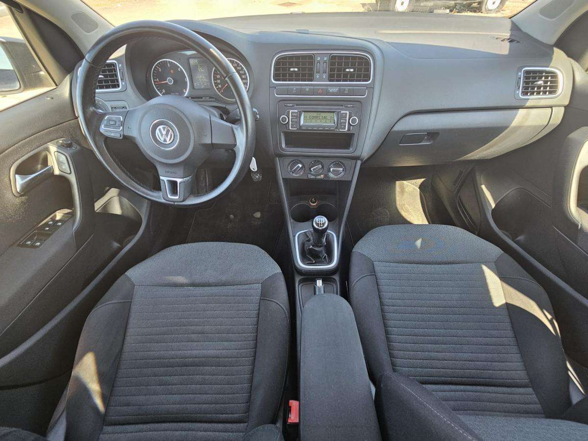 volkswagen-polo-2010-diesel-1598cc