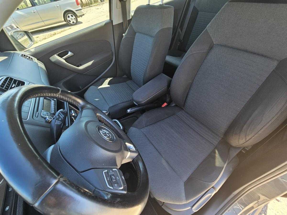 volkswagen-polo-2010-diesel-1598cc