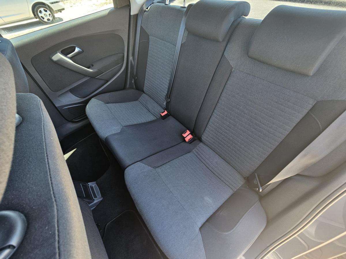 volkswagen-polo-2010-diesel-1598cc