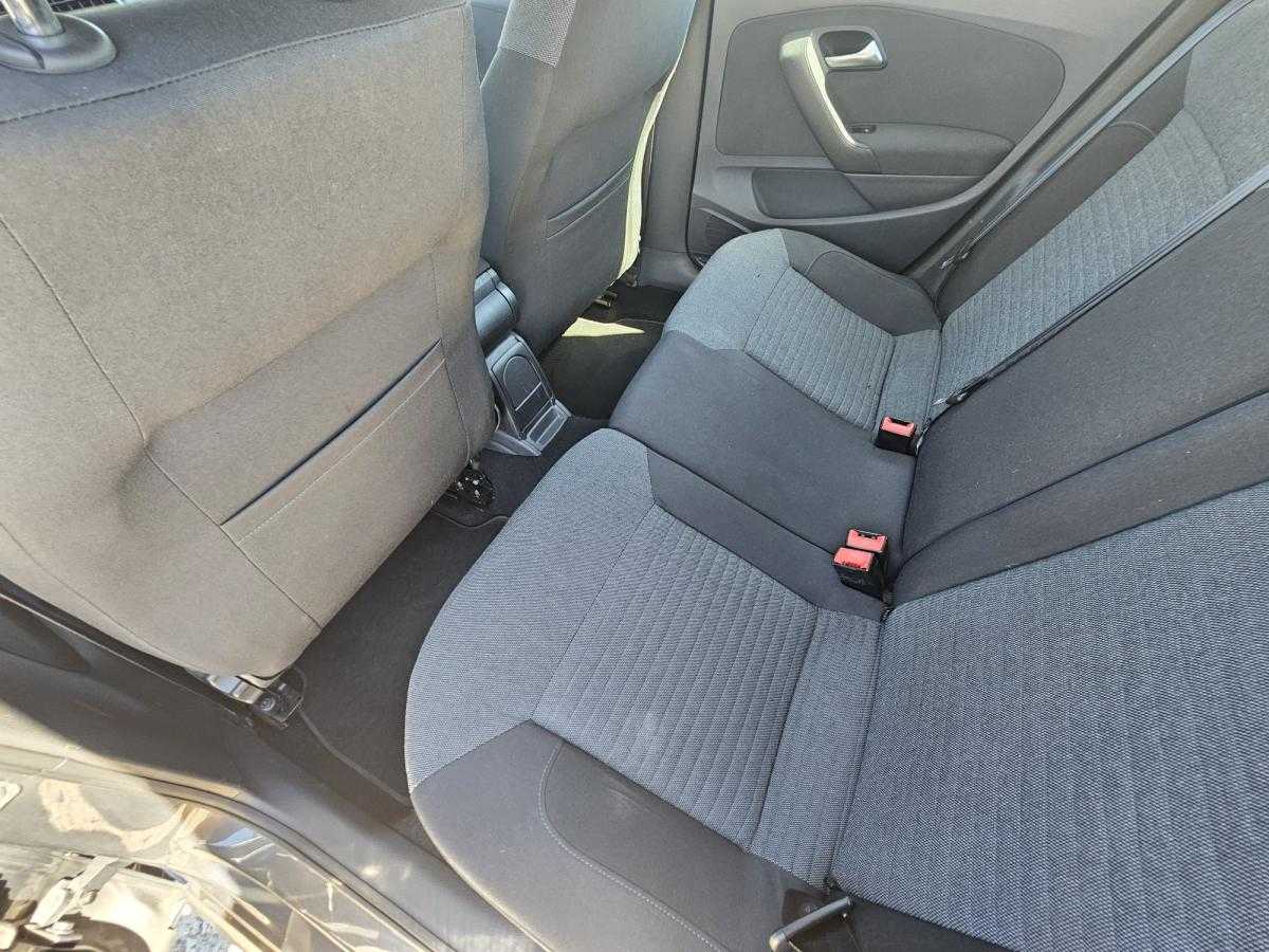 volkswagen-polo-2010-diesel-1598cc
