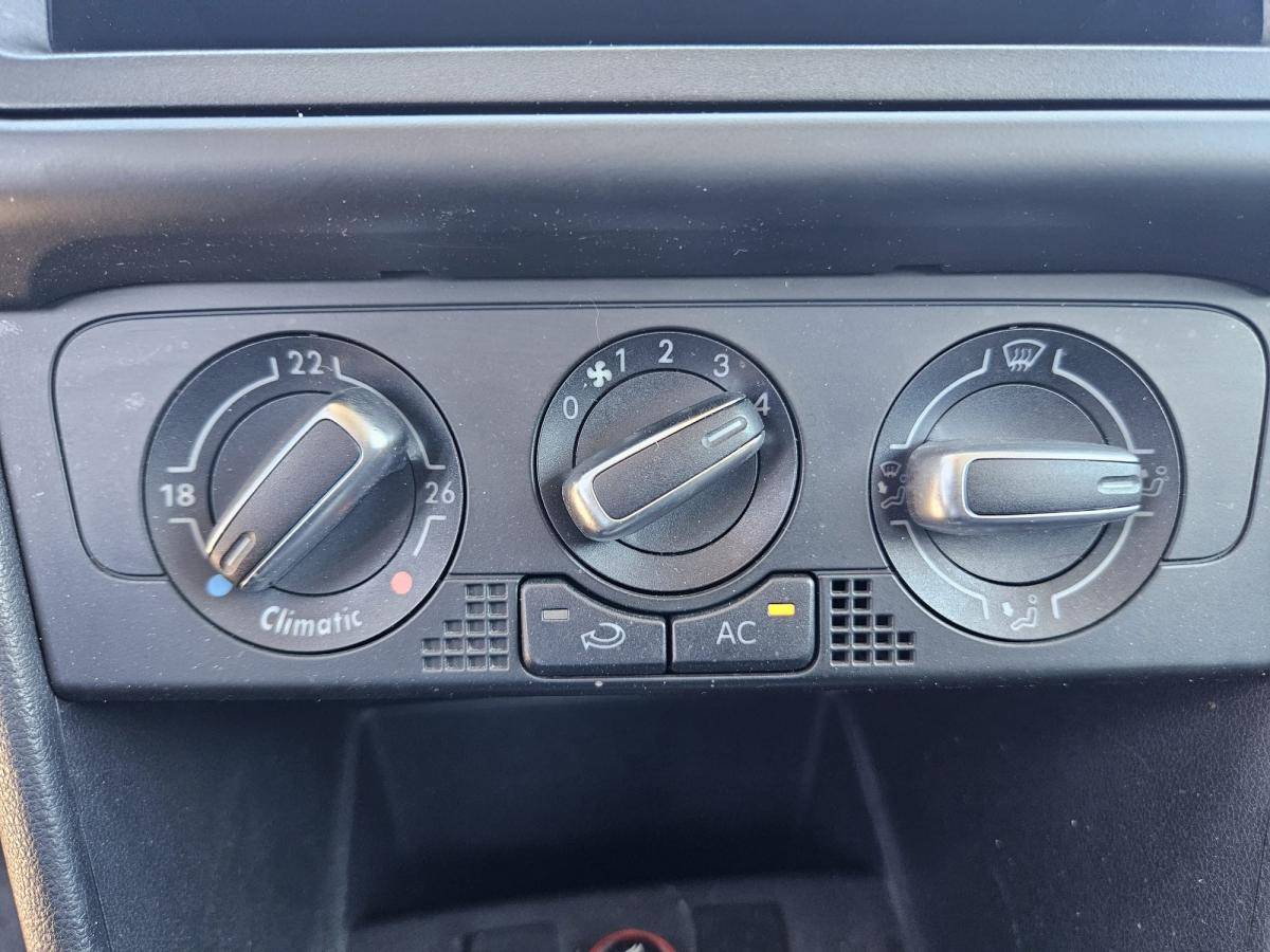 volkswagen-polo-2010-diesel-1598cc