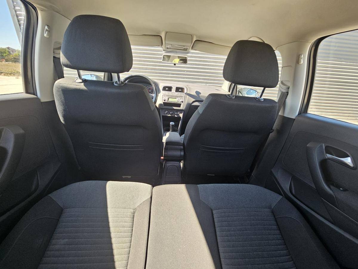 volkswagen-polo-2010-diesel-1598cc