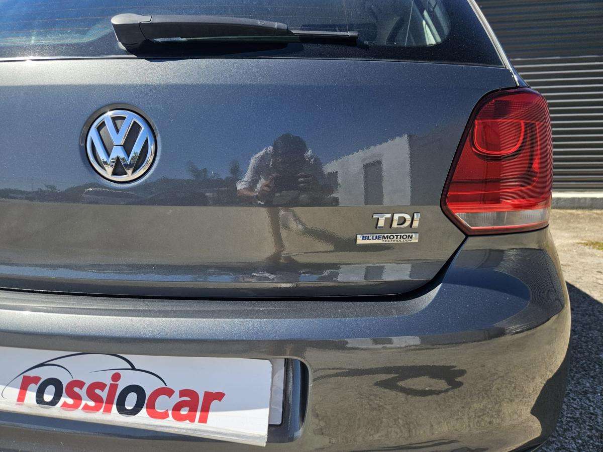 volkswagen-polo-2010-diesel-1598cc