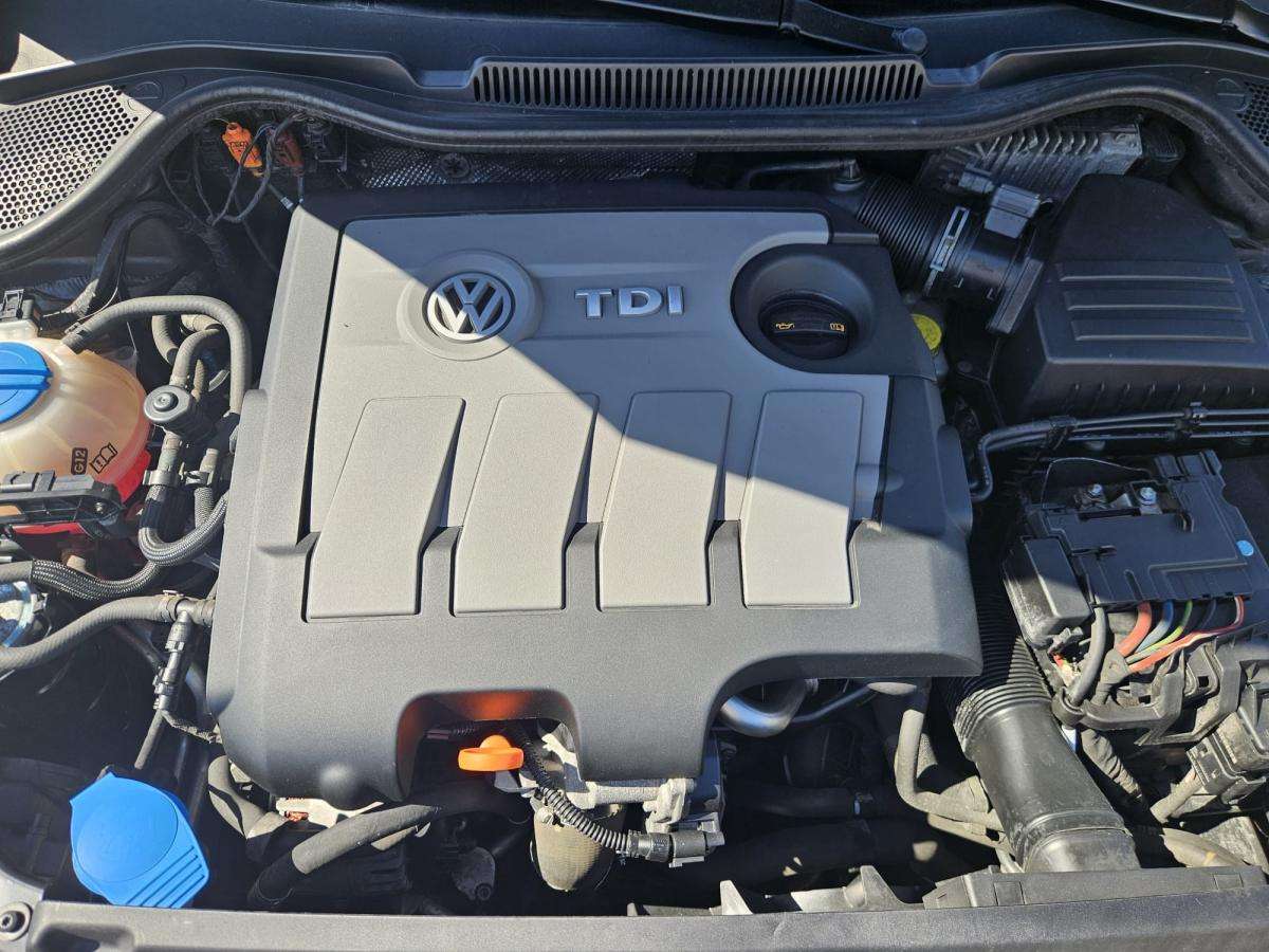volkswagen-polo-2010-diesel-1598cc