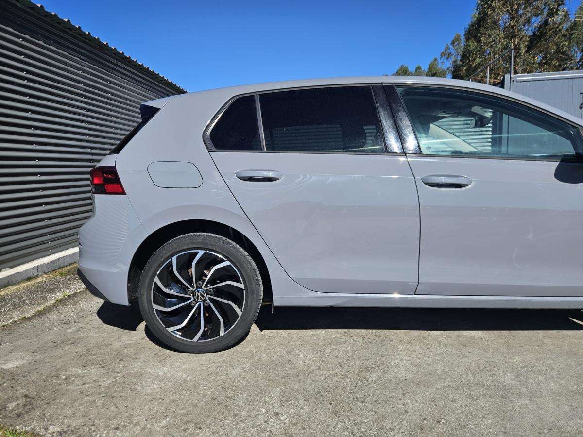 volkswagen-golf-2023-gasolina-999cc