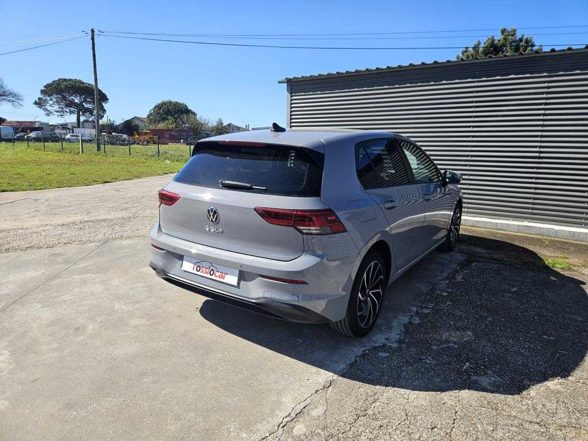 volkswagen-golf-2023-gasolina-999cc