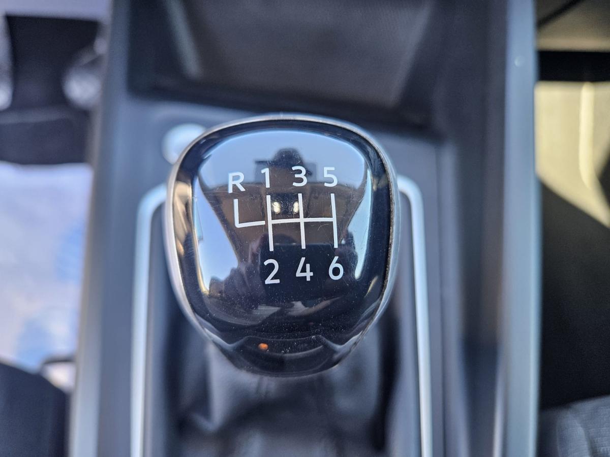 volkswagen-golf-2023-gasolina-999cc