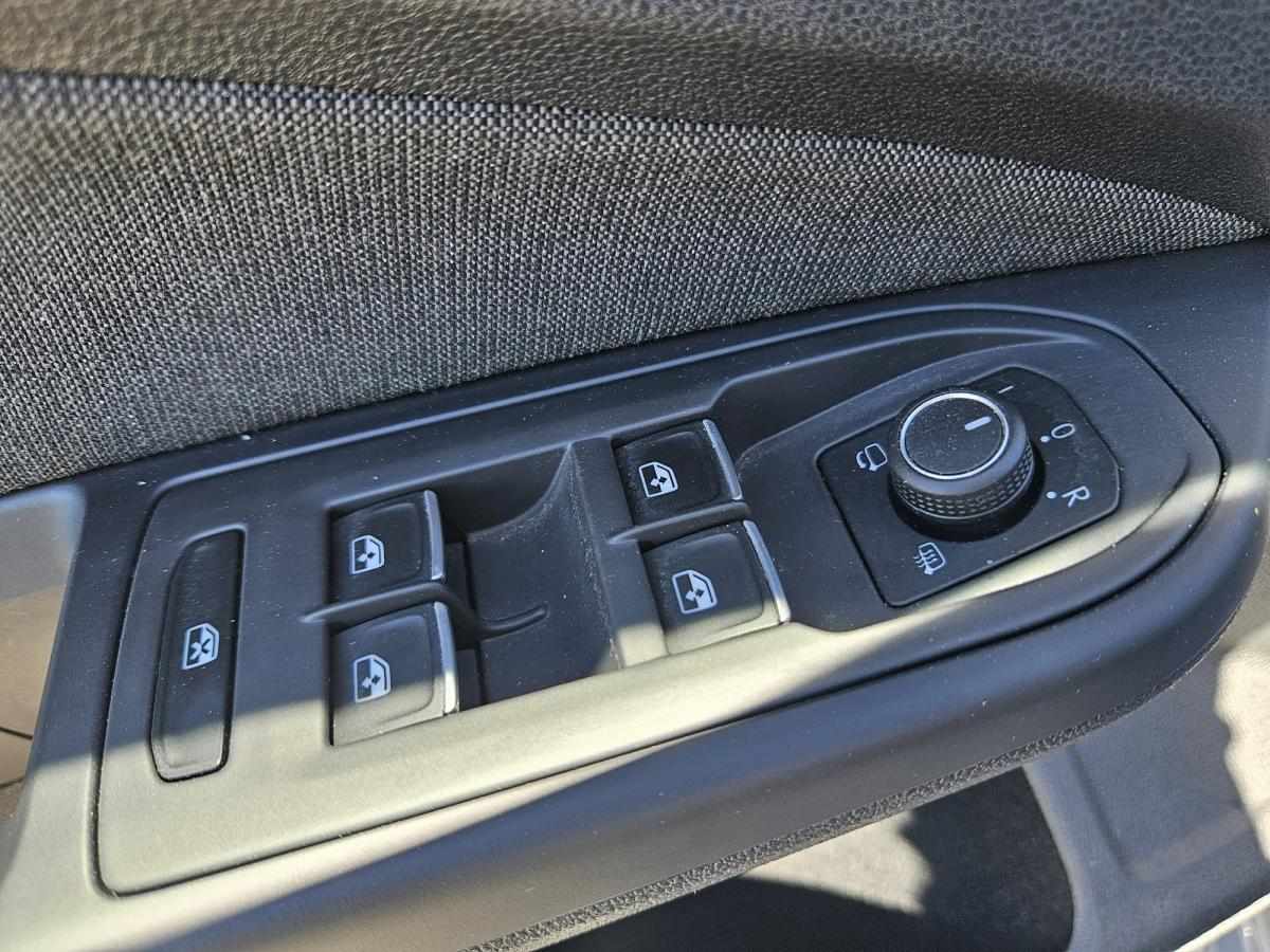 volkswagen-golf-2023-gasolina-999cc