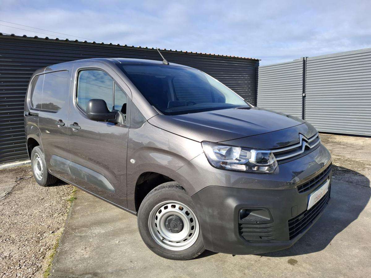 citroen-berlingo-2021-diesel-1499cc