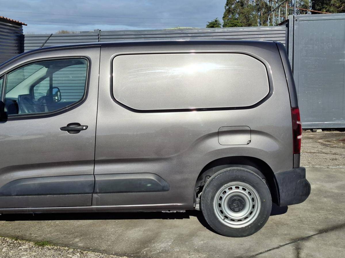 citroen-berlingo-2021-diesel-1499cc
