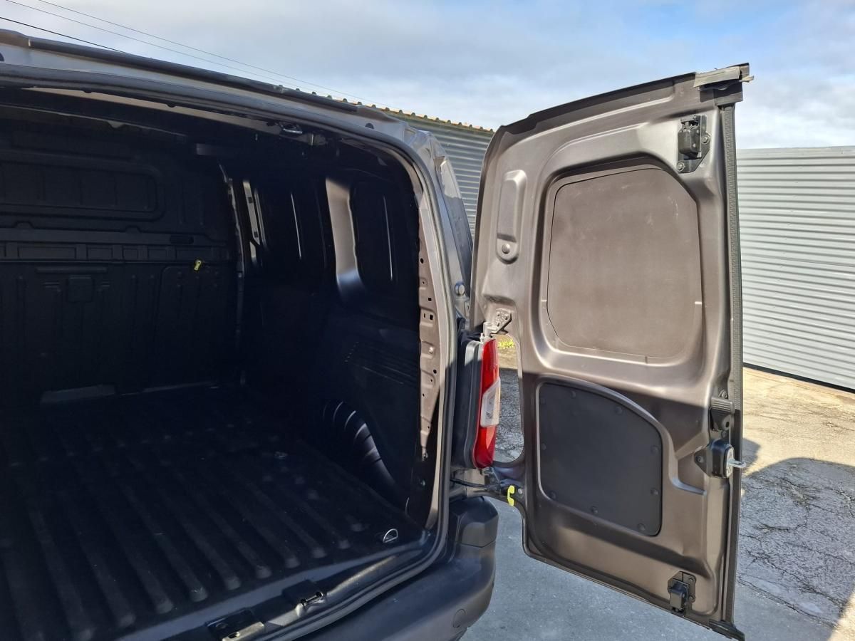 citroen-berlingo-2021-diesel-1499cc