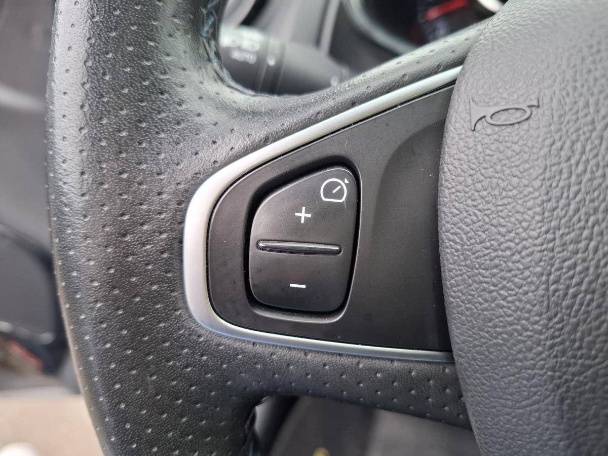 renault-clio-sport-tourer-2017-gasolina-898cc