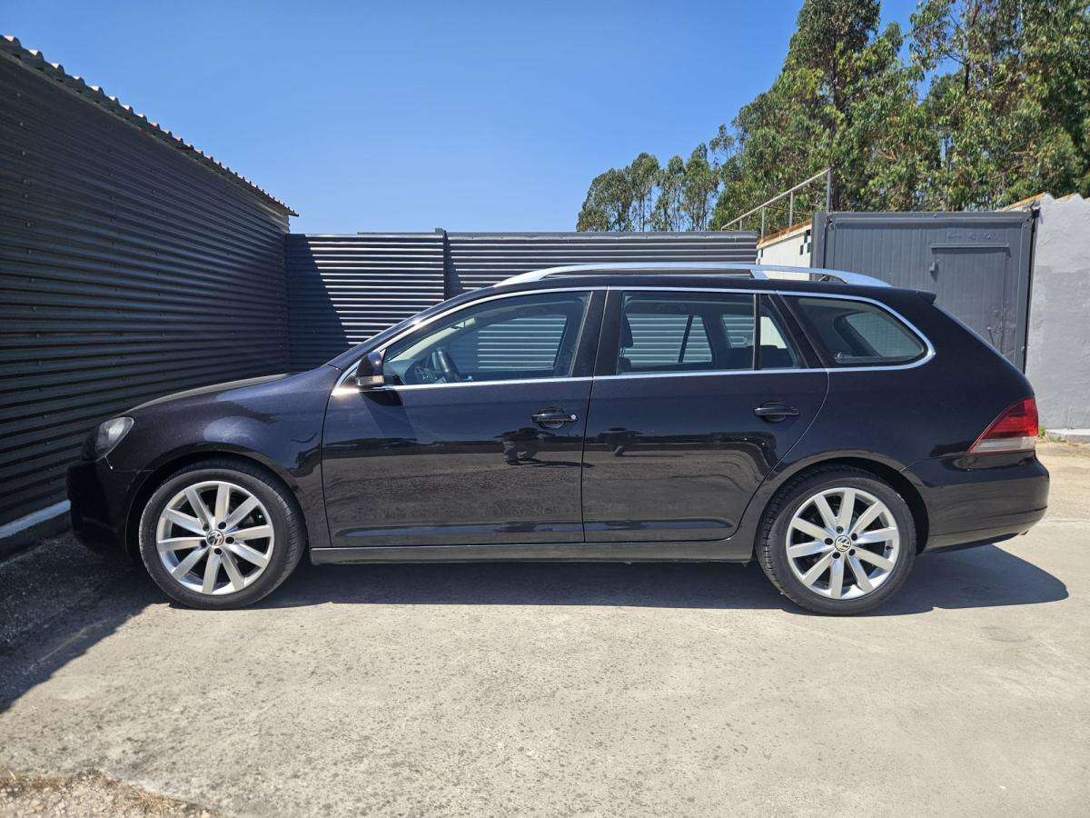 volkswagen-golf-variant-2011-diesel-1598cc