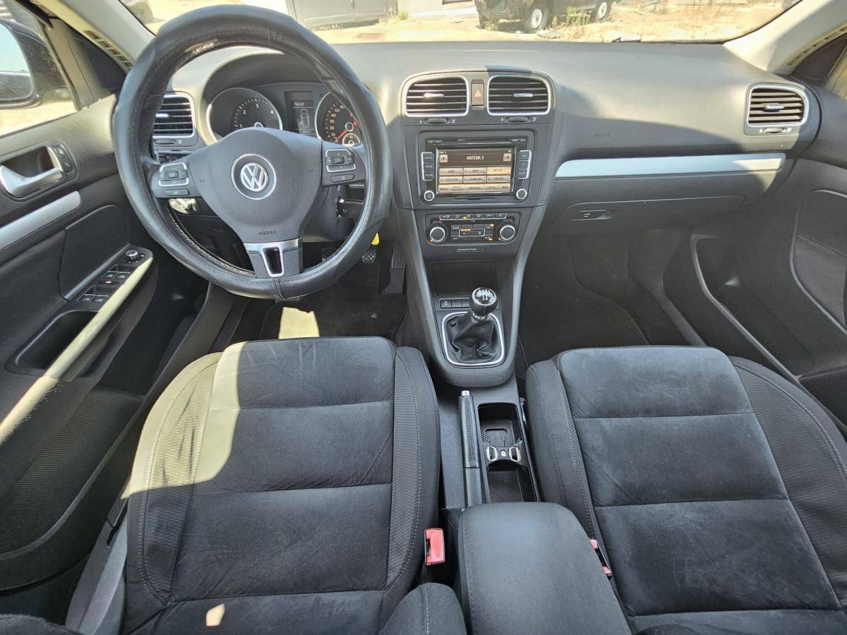 volkswagen-golf-variant-2011-diesel-1598cc