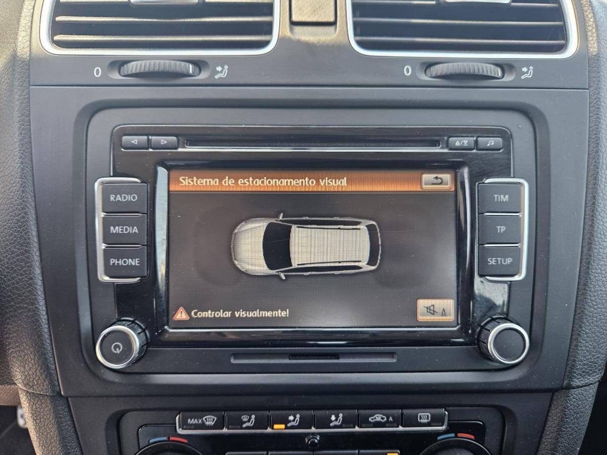volkswagen-golf-variant-2011-diesel-1598cc