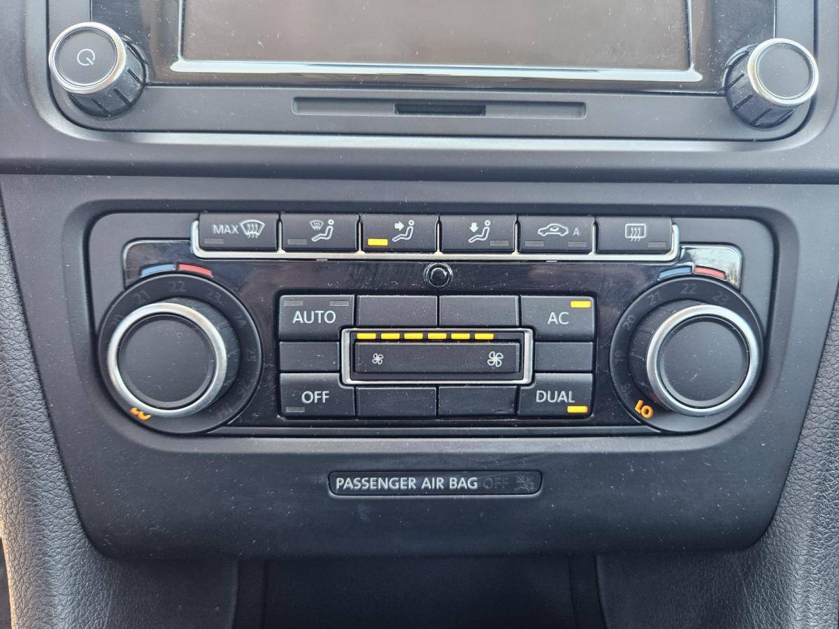 volkswagen-golf-variant-2011-diesel-1598cc