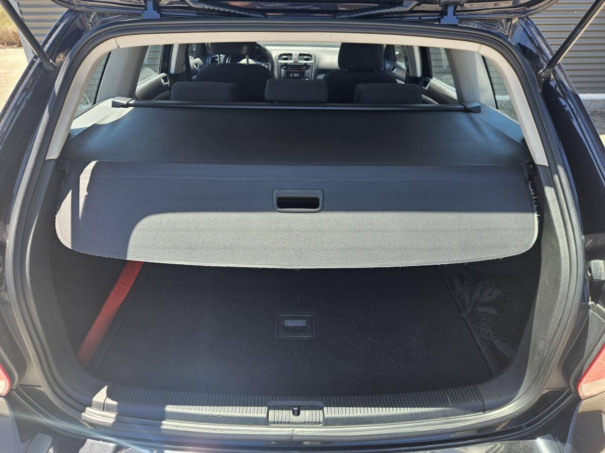 volkswagen-golf-variant-2011-diesel-1598cc