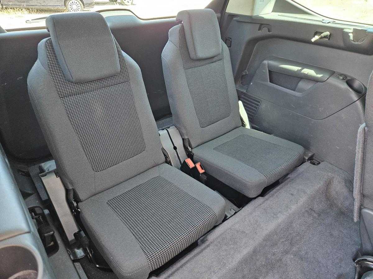 peugeot-5008-2016-diesel-1560cc