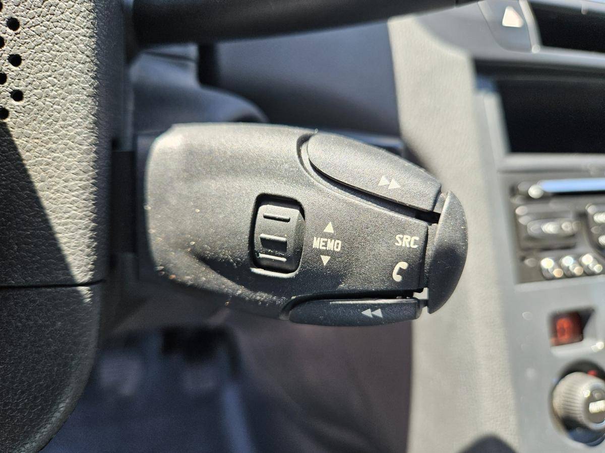 peugeot-5008-2016-diesel-1560cc