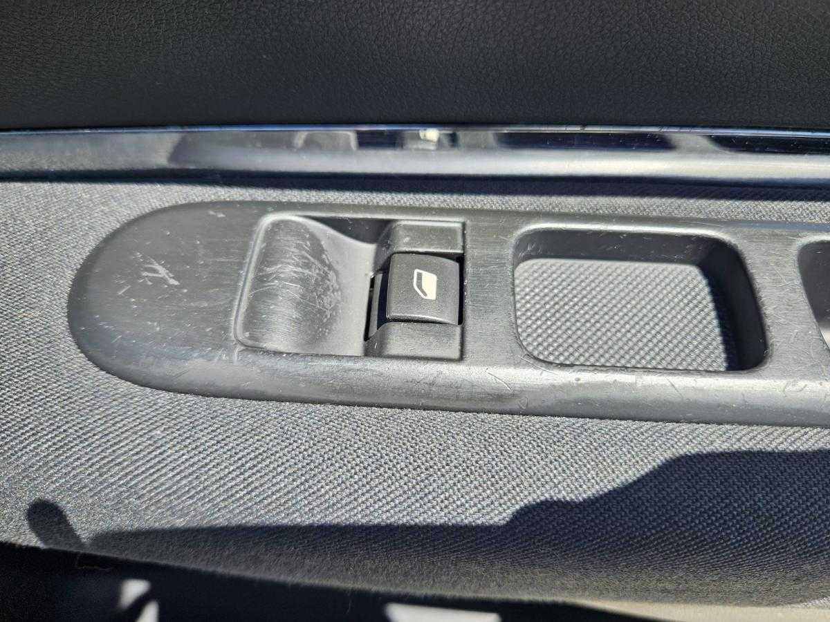 peugeot-5008-2016-diesel-1560cc