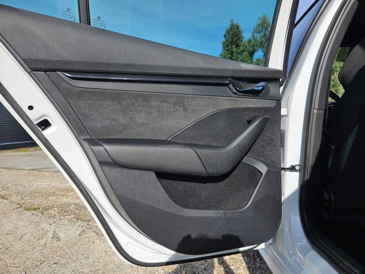 skoda-octavia-break-2021-hibrido-a-gasolina-1395cc