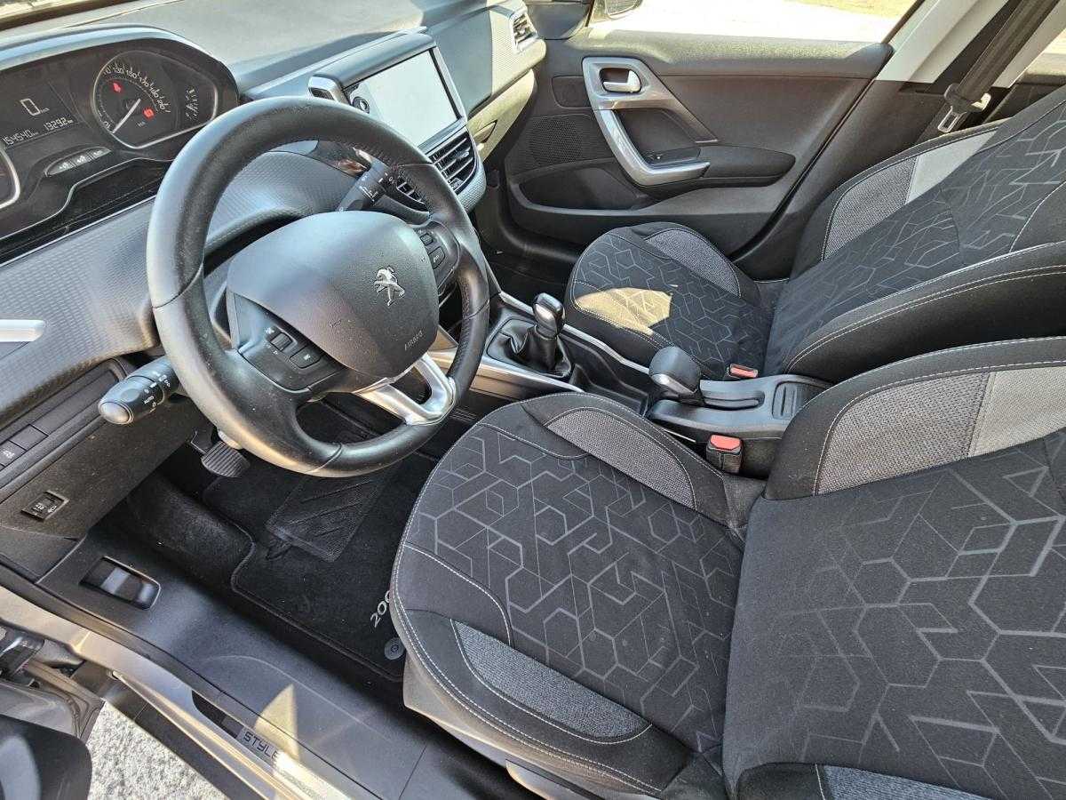 peugeot-2008-2017-diesel-1560cc