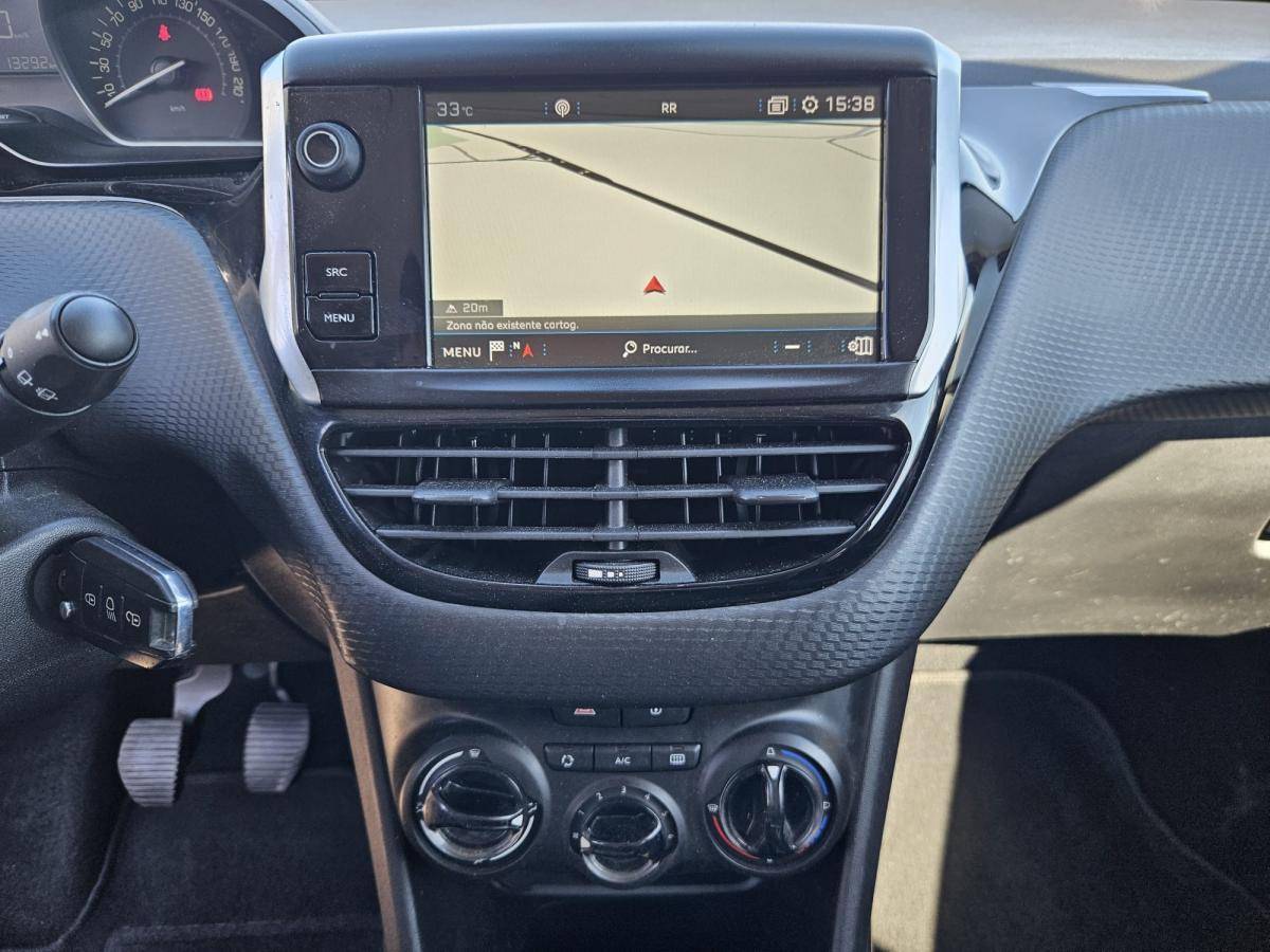 peugeot-2008-2017-diesel-1560cc