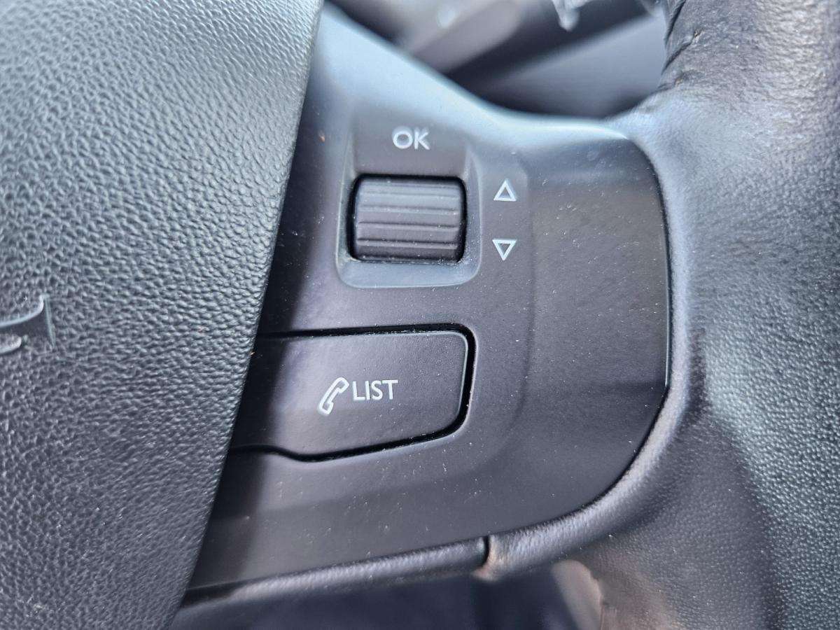 peugeot-2008-2017-diesel-1560cc