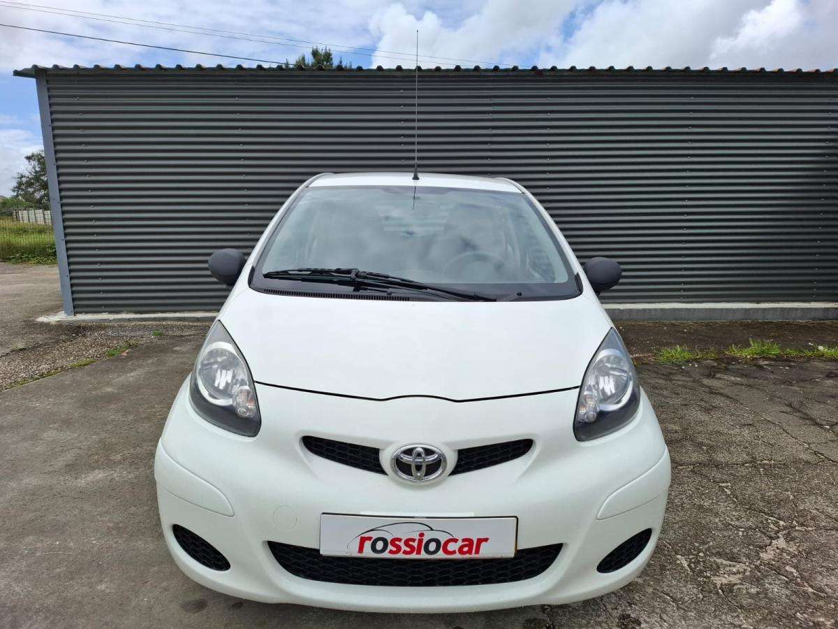 toyota-aygo-2011-gasolina-998cc