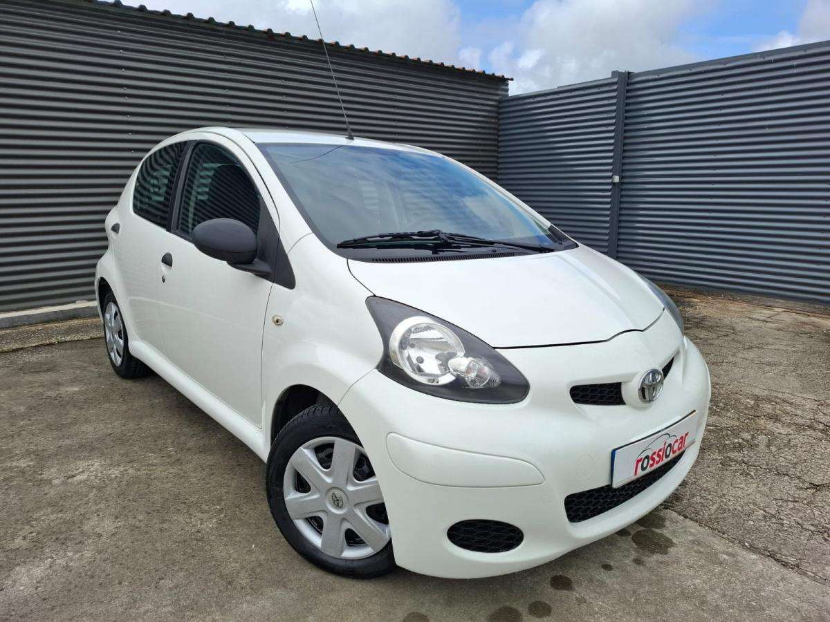 toyota-aygo-2011-gasolina-998cc