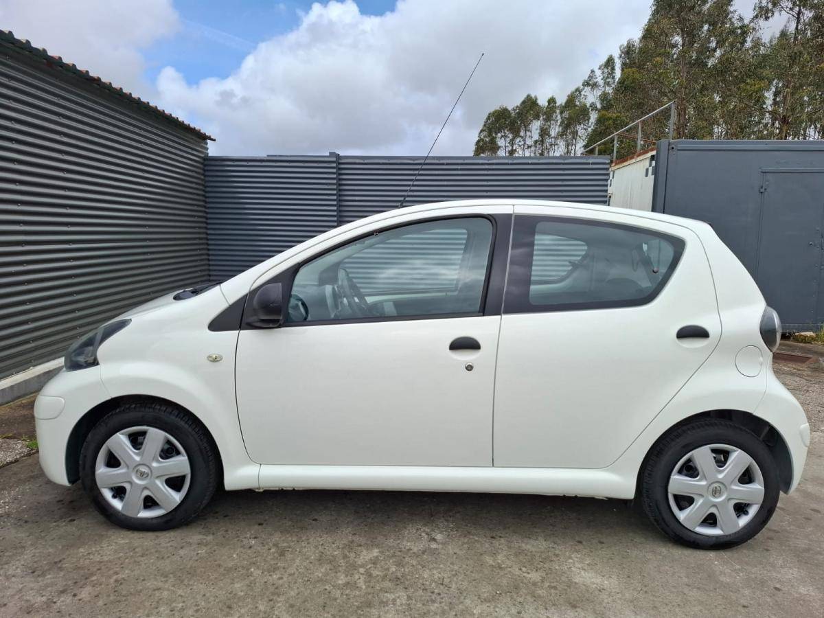 toyota-aygo-2011-gasolina-998cc