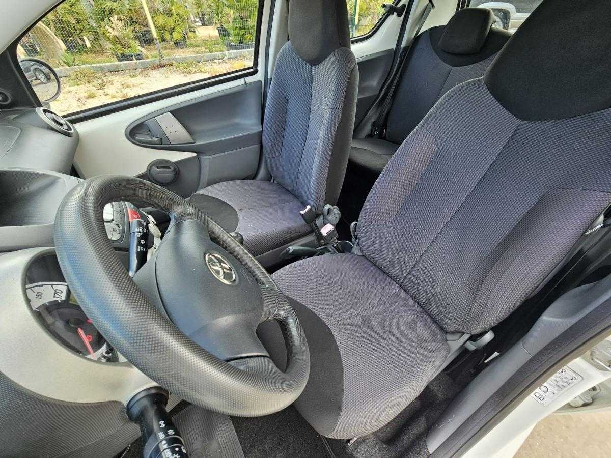 toyota-aygo-2011-gasolina-998cc
