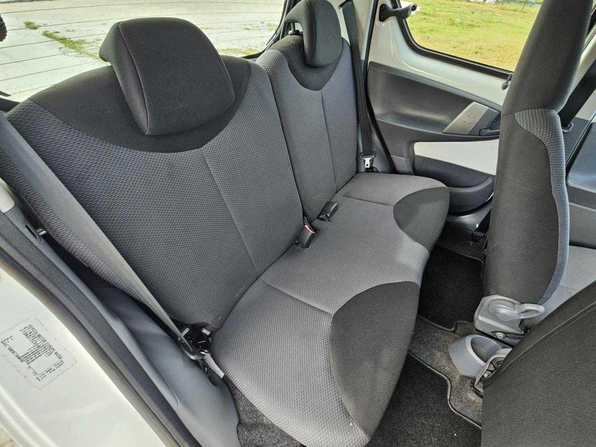 toyota-aygo-2011-gasolina-998cc