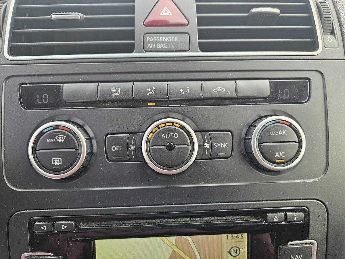 volkswagen-touran-2015-diesel-1598cc