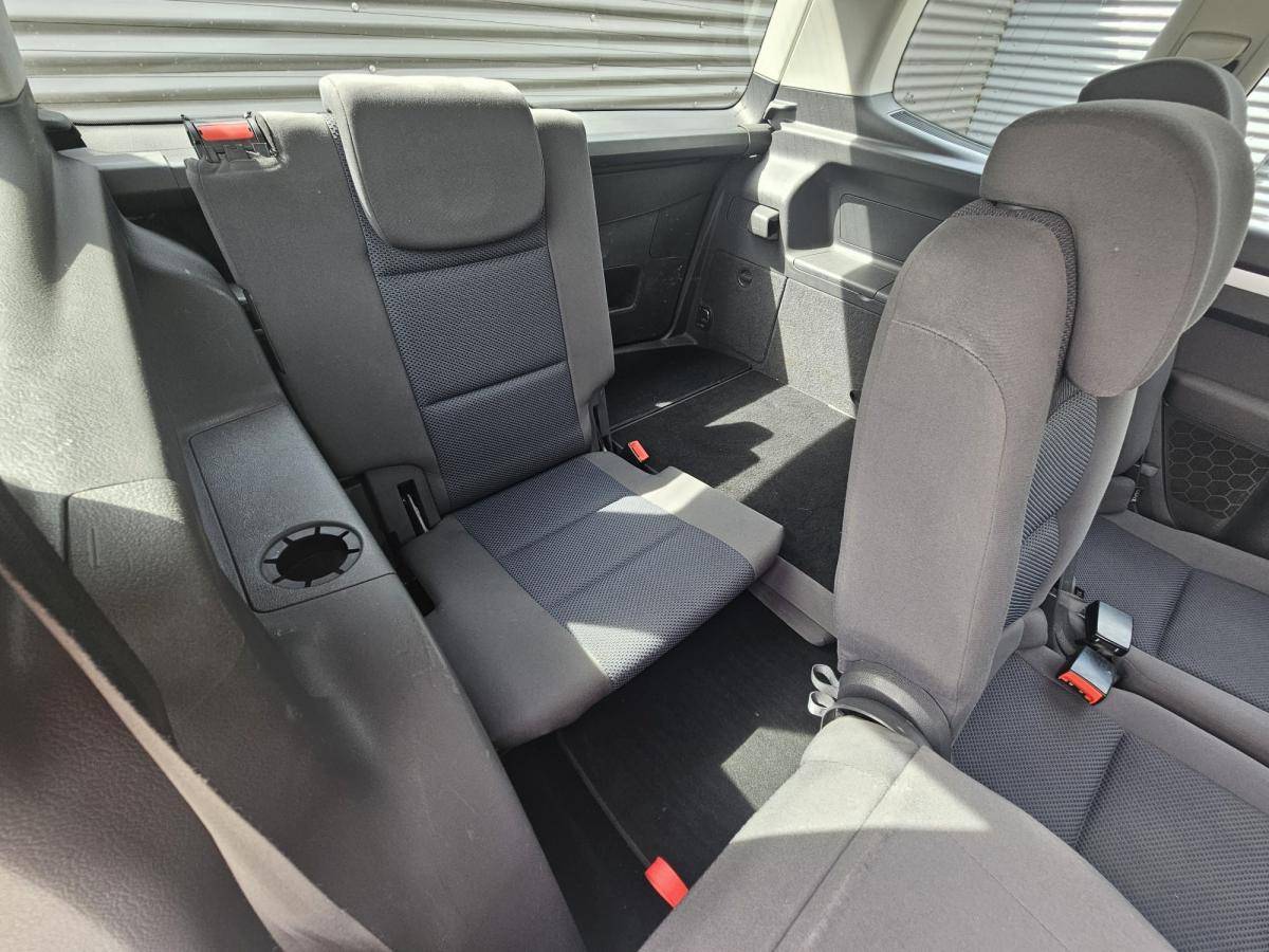 volkswagen-touran-2015-diesel-1598cc