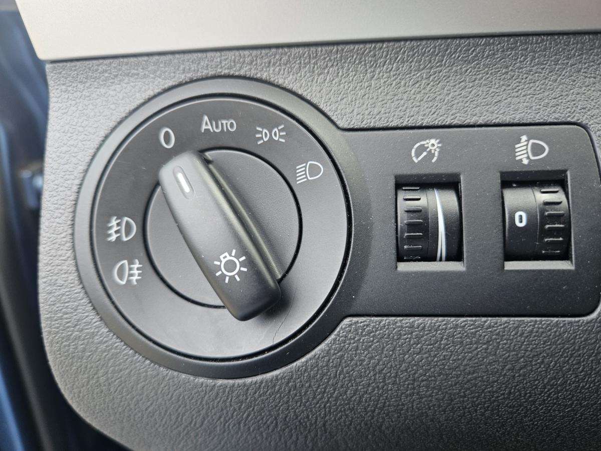 volkswagen-touran-2015-diesel-1598cc