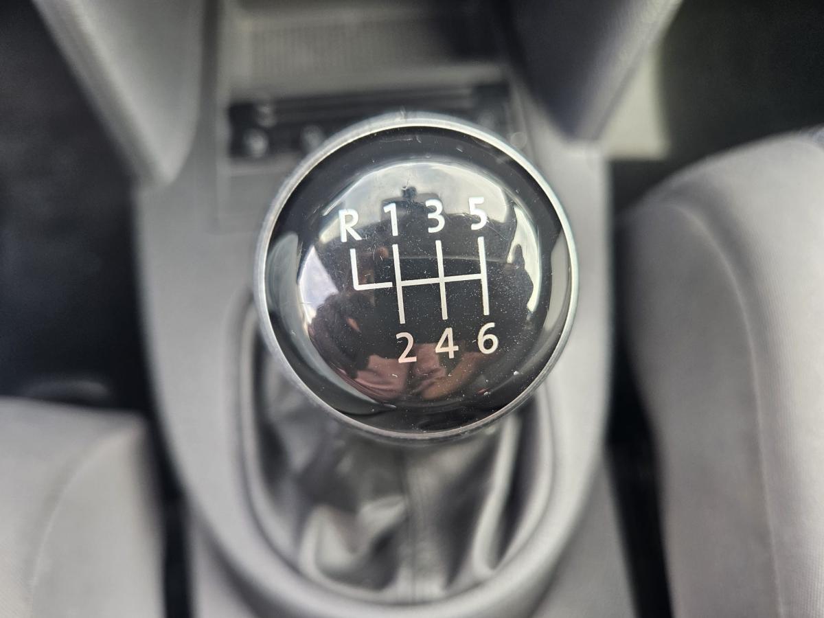 volkswagen-touran-2015-diesel-1598cc