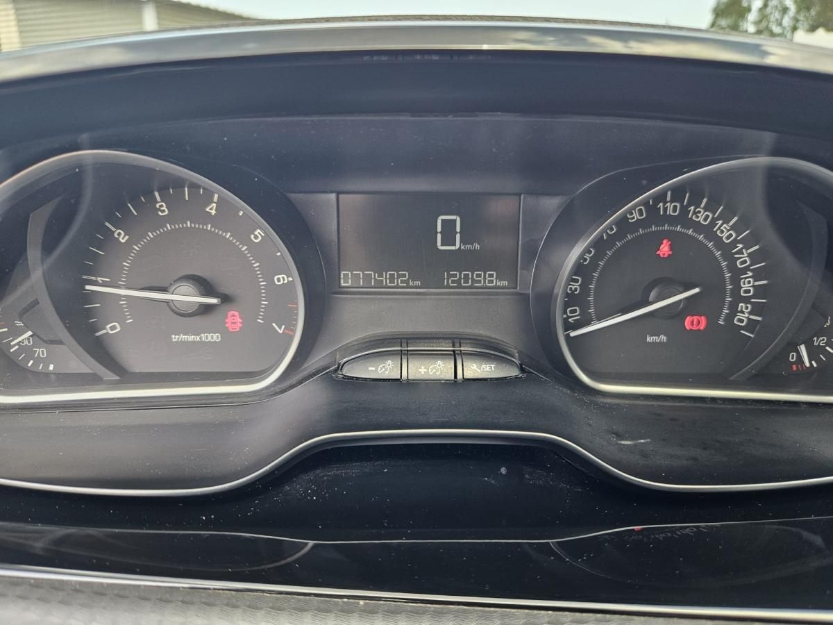 peugeot-2008-2019-gasolina-1199cc
