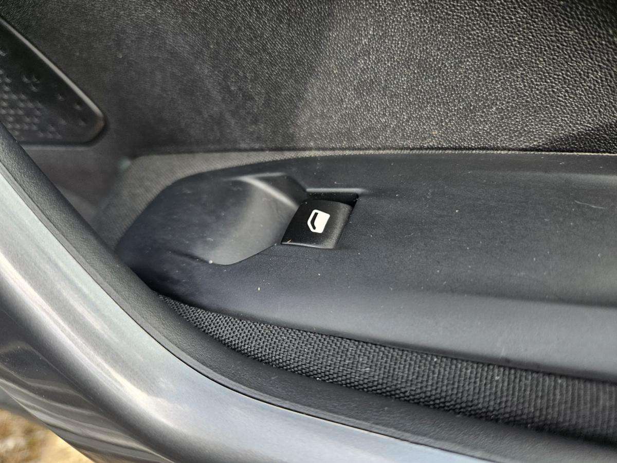 peugeot-2008-2019-gasolina-1199cc