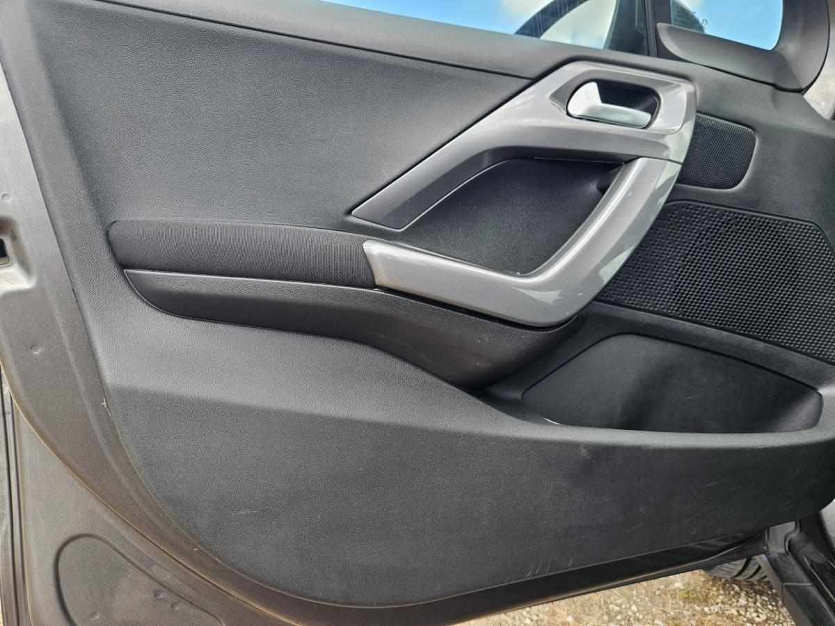 peugeot-2008-2019-gasolina-1199cc