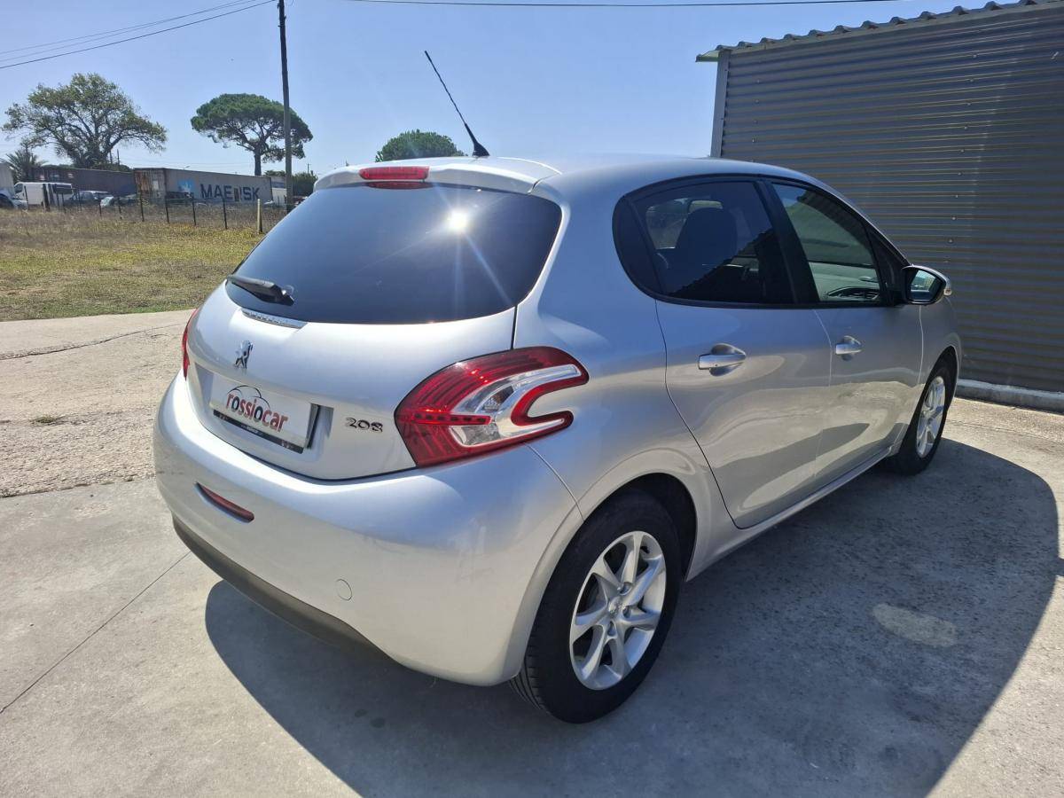 peugeot-208-2014-gasolina-1199cc