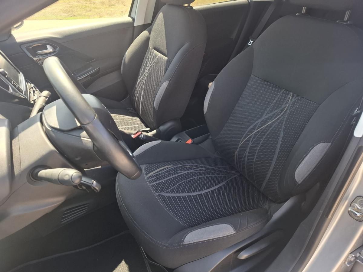 peugeot-208-2014-gasolina-1199cc